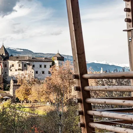 Aparthotel Presulis Hideaway & Restaurant 4*