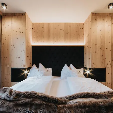 Aparthotel Presulis Hideaway & Restaurant Völs am Schlern