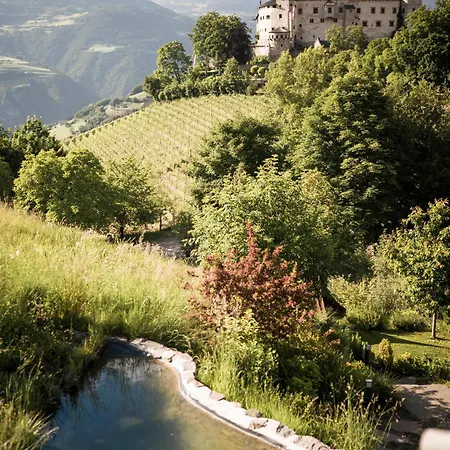 Presulis Hideaway & Restaurant Aparthotel