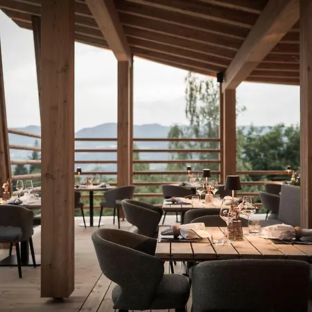 Aparthotel Presulis Hideaway & Restaurant