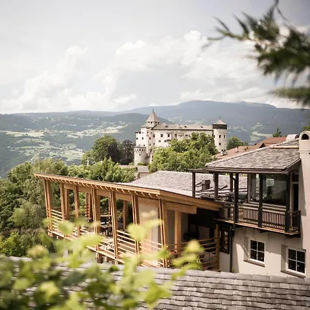 Aparthotel Presulis Hideaway & Restaurant 4*