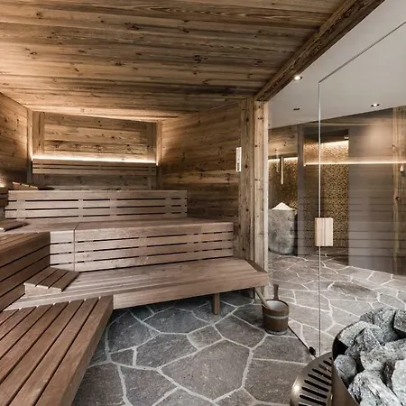 Aparthotel Presulis Hideaway & Restaurant Fiè