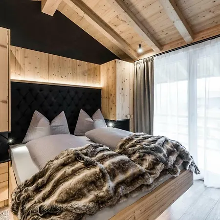 Aparthotel Presulis Hideaway & Restaurant Völs am Schlern