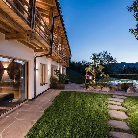 Aparthotel Presulis Hideaway & Restaurant 4*